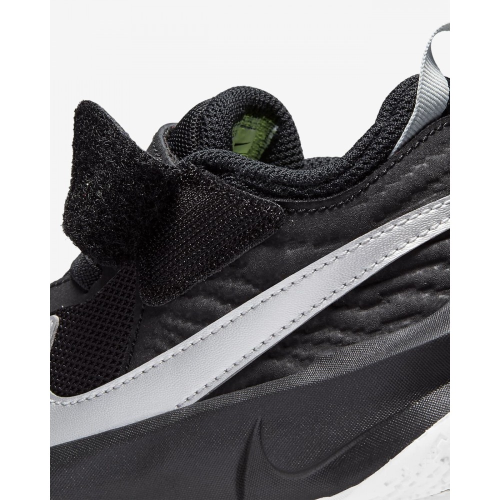 Детские баскетбольные кроссовки Nike Team Hustle D 10 FlyEase (DD7303-004)