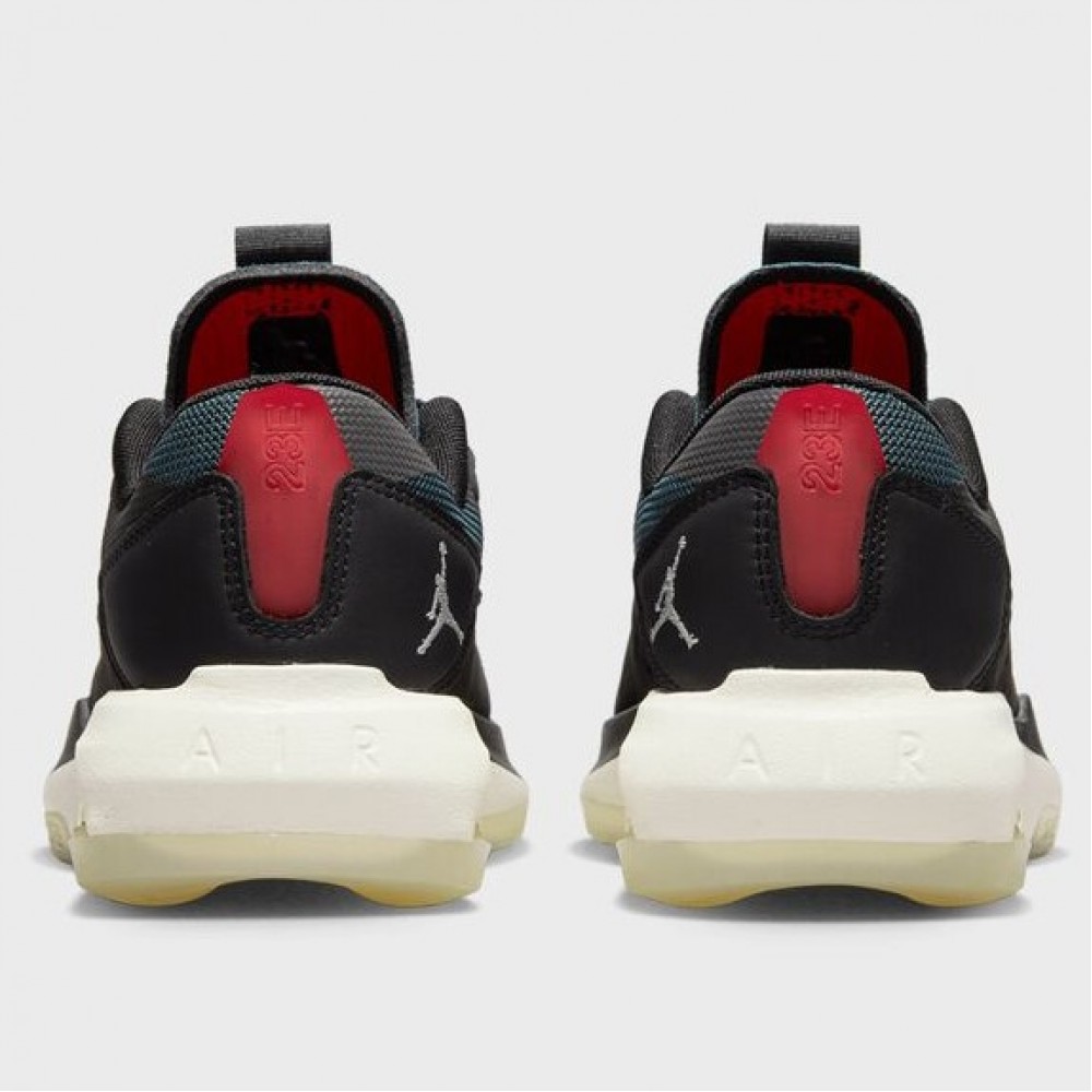 Кроссовки детские баскетбольные Jordan Air 200E Older Kids' Shoes (DM9677-061)