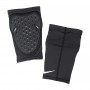 Наколенники защитные компрессионные Nike Pro Strong Universal Sleeves 2 шт. (N.100.0830.091)