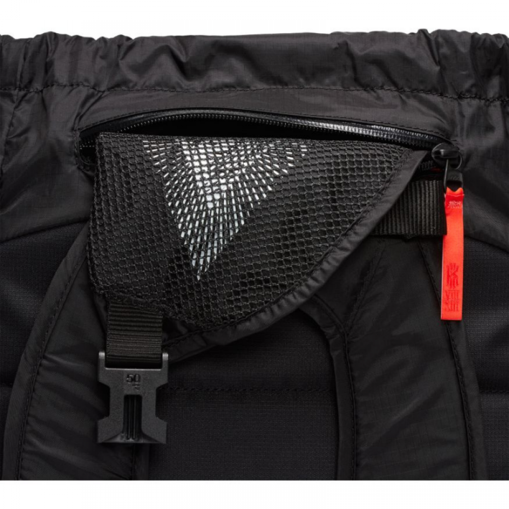 Рюкзак баскетбольный спортивный Nike Kyrie Irving Backpack 21L (CU3939-010)