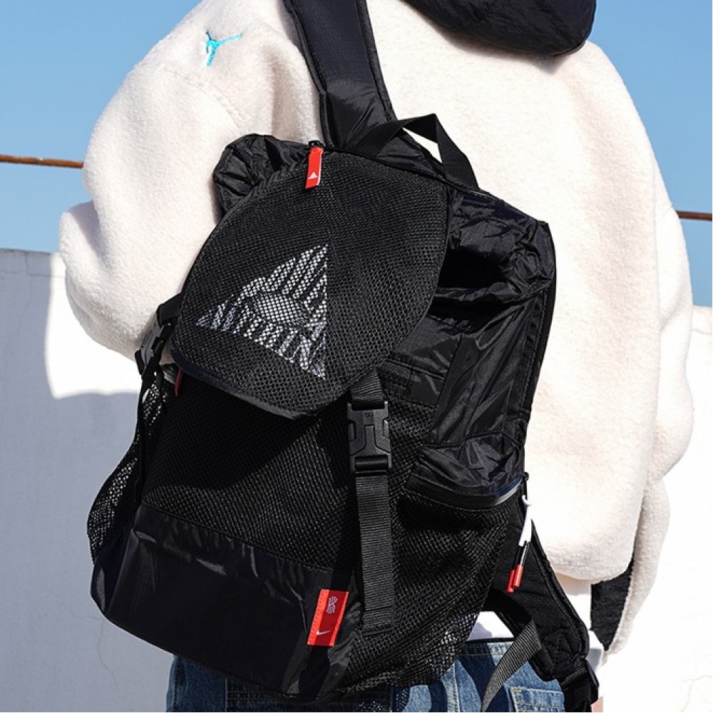 Рюкзак баскетбольный спортивный Nike Kyrie Irving Backpack 21L (CU3939-010)