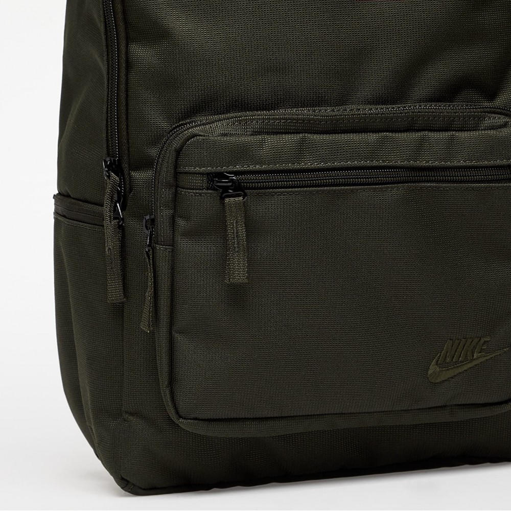 Рюкзак спортивный городской Nike Eugene Heritage Backpack 23 л (DB3300-355)