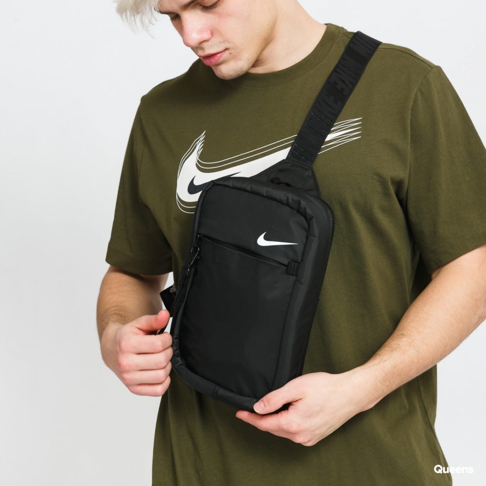 Сумка через плечо Nike Sportswear Essentials для хранения мелких предметов (CV1060-011)