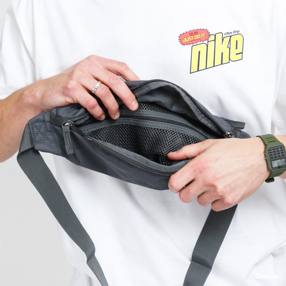 Сумка-бананка на пояс Nike Heritage Waistpack для хранения мелких предметов (DB0490-068)