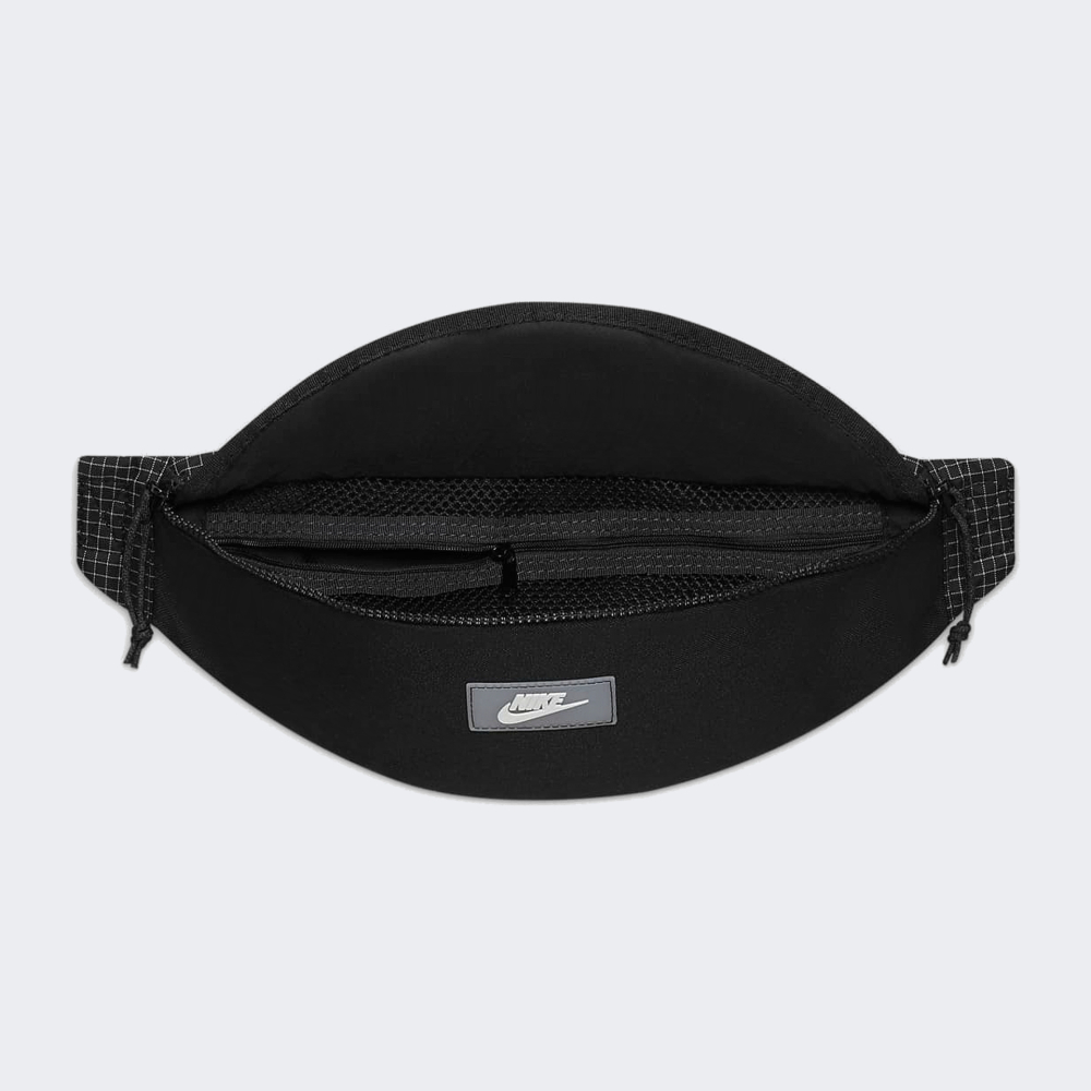 Сумка на пояс-через плечо Nike Tech Hip Pack для хранения мелких предметов (DJ1620-011)