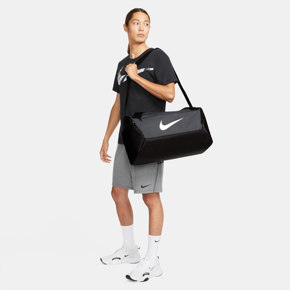 Сумка спортивная Nike Brasilia Duffel Bag 41 л для тренировок и спорта (DM3976-026)