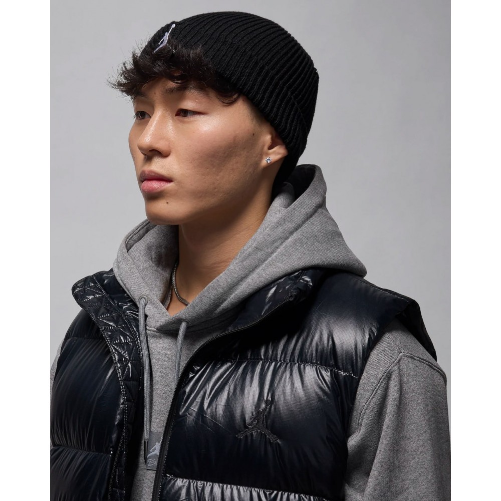 Шапка Jordan Terra Beanie черная (FZ2055-010)