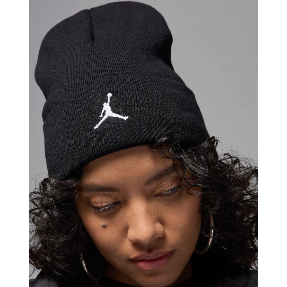 Шапка Jordan Peak Beanie черная (HJ3224-010)