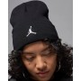 Шапка Jordan Peak Beanie черная (HJ3224-010)
