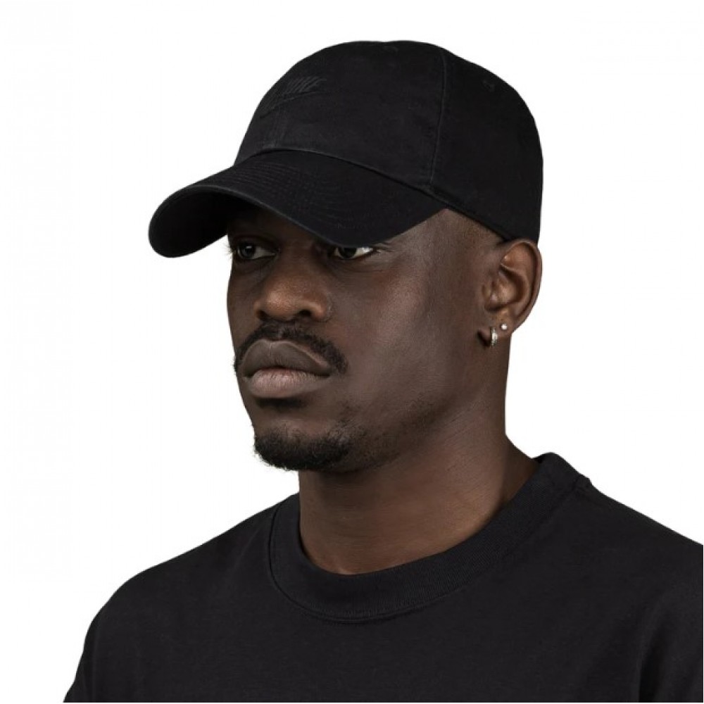 Кепка-бейсболка Nike Heritage 86 Futura Washed Cap (913011-011)