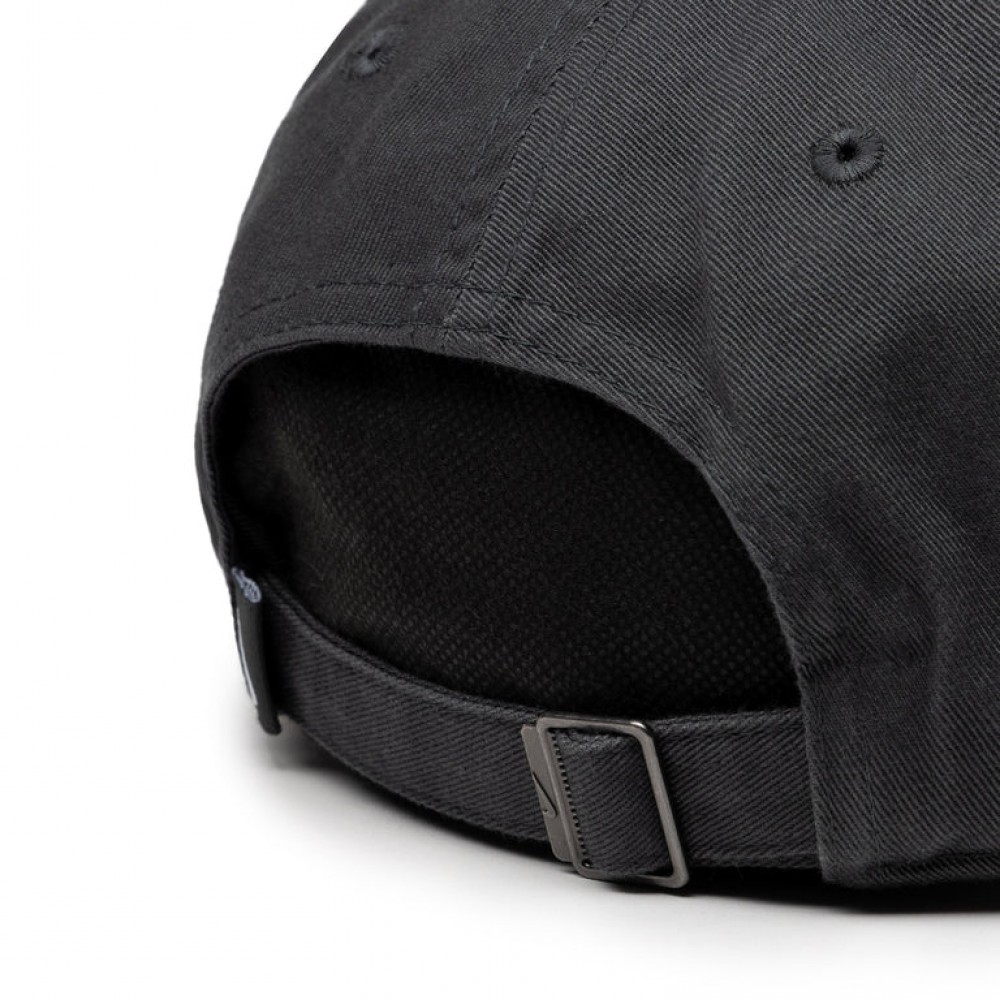 Кепка-бейсболка Nike Heritage 86 Swoosh Essential Cap (943091-060)