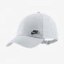 Кепка-бейсболка женская Nike Sportswear Heritage 86 Women's Cap (AO8662-101) Кепка-бейсболка женская Nike Sportswear Heritage 86 Women's Cap (AO8662-101)