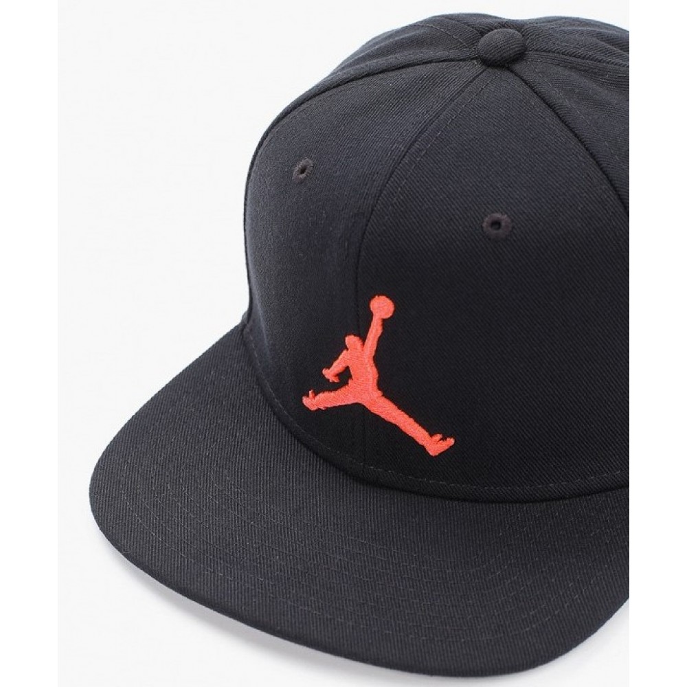 Кепка с прямым козырьком Jordan Pro Jumpman Spanback 6-панельный снэпбек (AR2118-010)