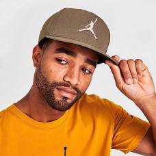 Кепка-снэпбек с прямым козырьком Jordan Pro Jumpman Spanback (AR2118-274)