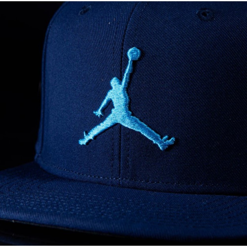 Кепка с прямым козырьком Jordan Pro Jumpman Spanback 6-панельный снэпбек (AR2118-410)