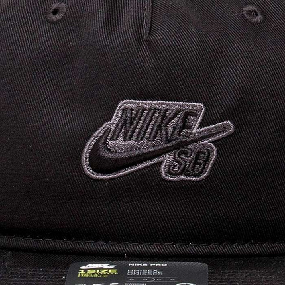 Кепка-бейсболка с прямым козырьком Nike Snapback Cap Pro 6-панельный снэпбек (CI4460-010)