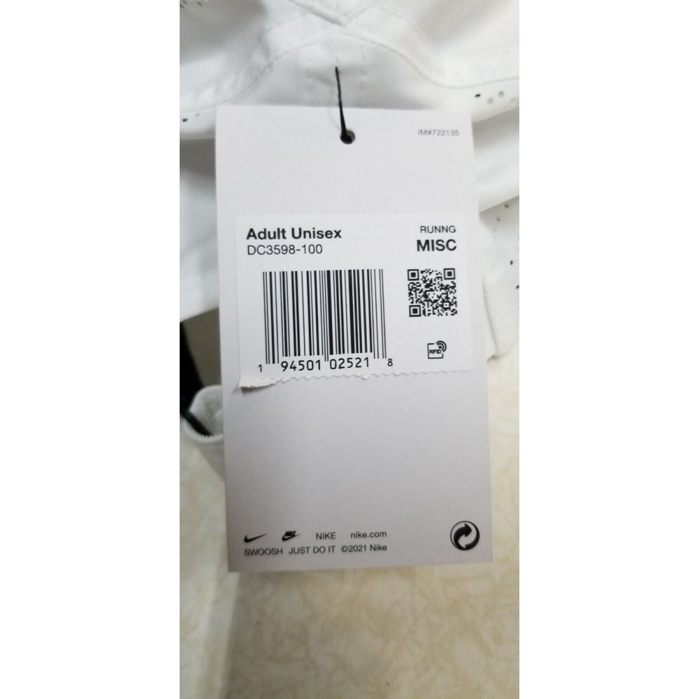 Кепка-бейсболка Nike Dri-FIT Aerobill Featherlight Cap белая для бега (DC3598-100)