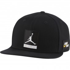 Кепка-бейсболка с прямым козырьком Jordan Jumpman Pro Snapback 6-панельный снэпбек (DJ6120-010)