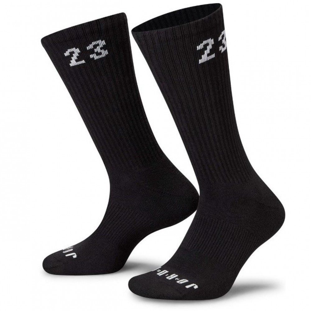 Носки спортивные Jordan Essentials Crew Socks черные (DA5718-010.1)