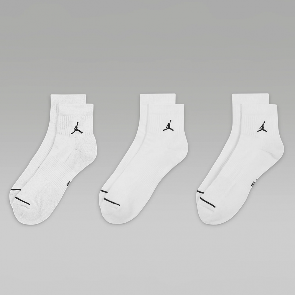 Носки баскетбольные Jordan Джордан Everyday Ankle Socks средние 3 пары (DX9655-100)