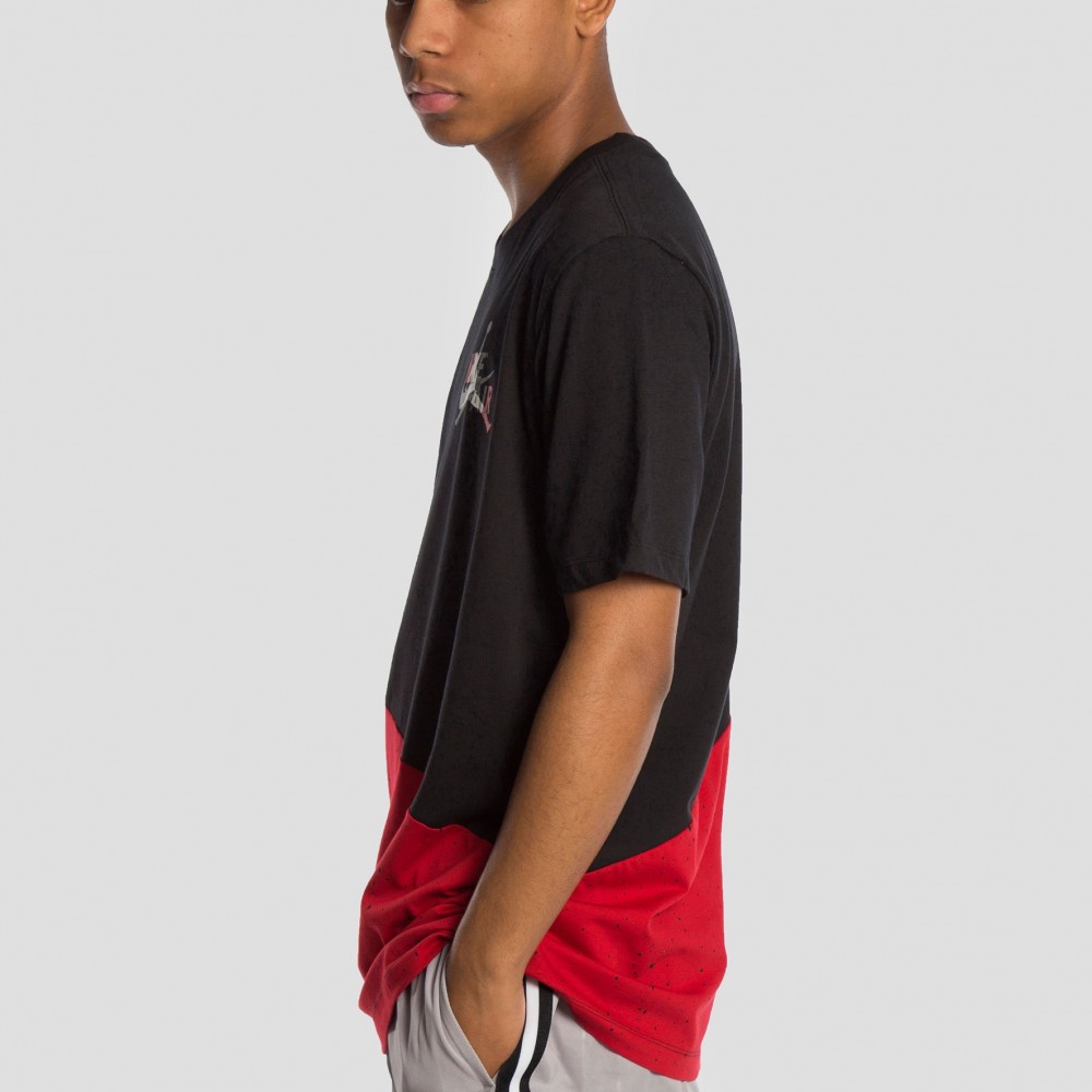 Футболка мужская Jordan Classics Mash-Up Tee (CU4560-010)