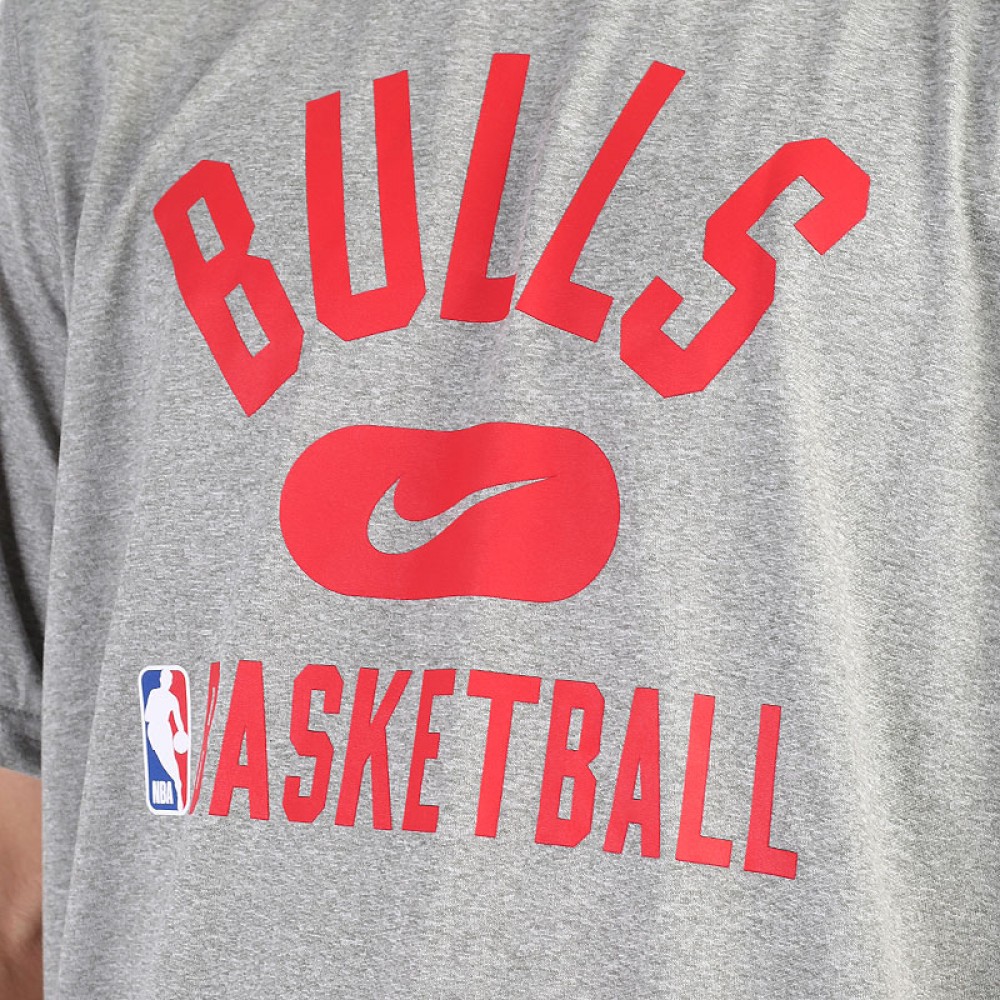Футболка баскетбольная Nike NBA Chicago Bulls Dri-Fit The Team's Practice Tee (DA5916-063)