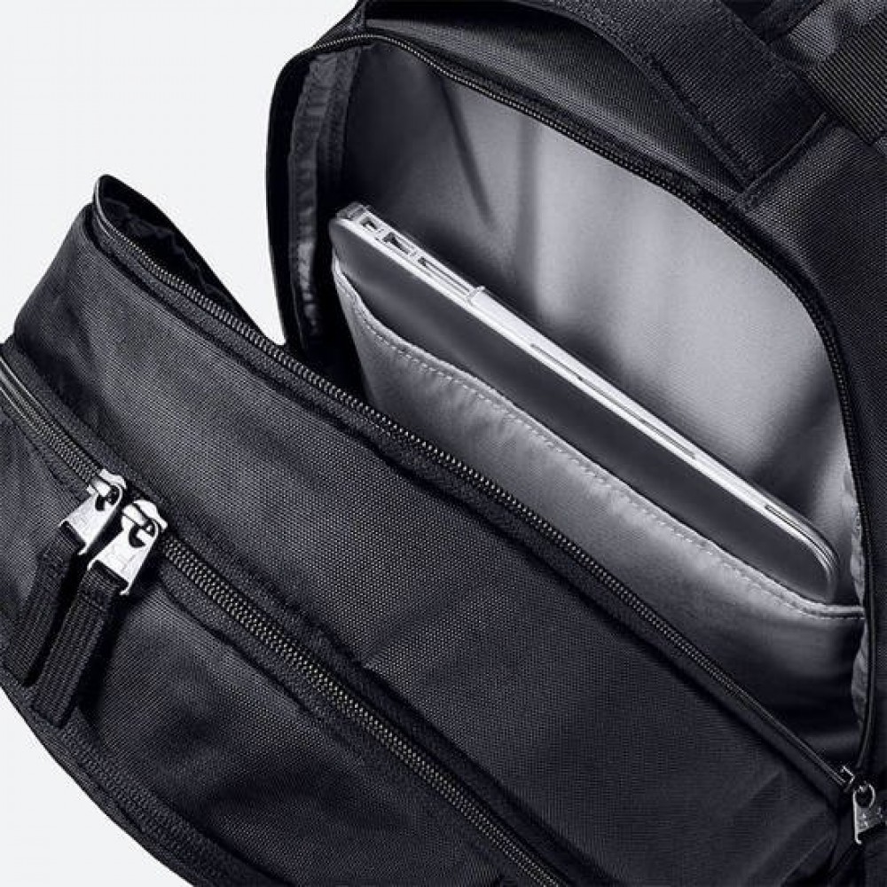 Рюкзак спортивный Under Armour Hustle 5.0 Backpack 29 л черный (1361176-001)