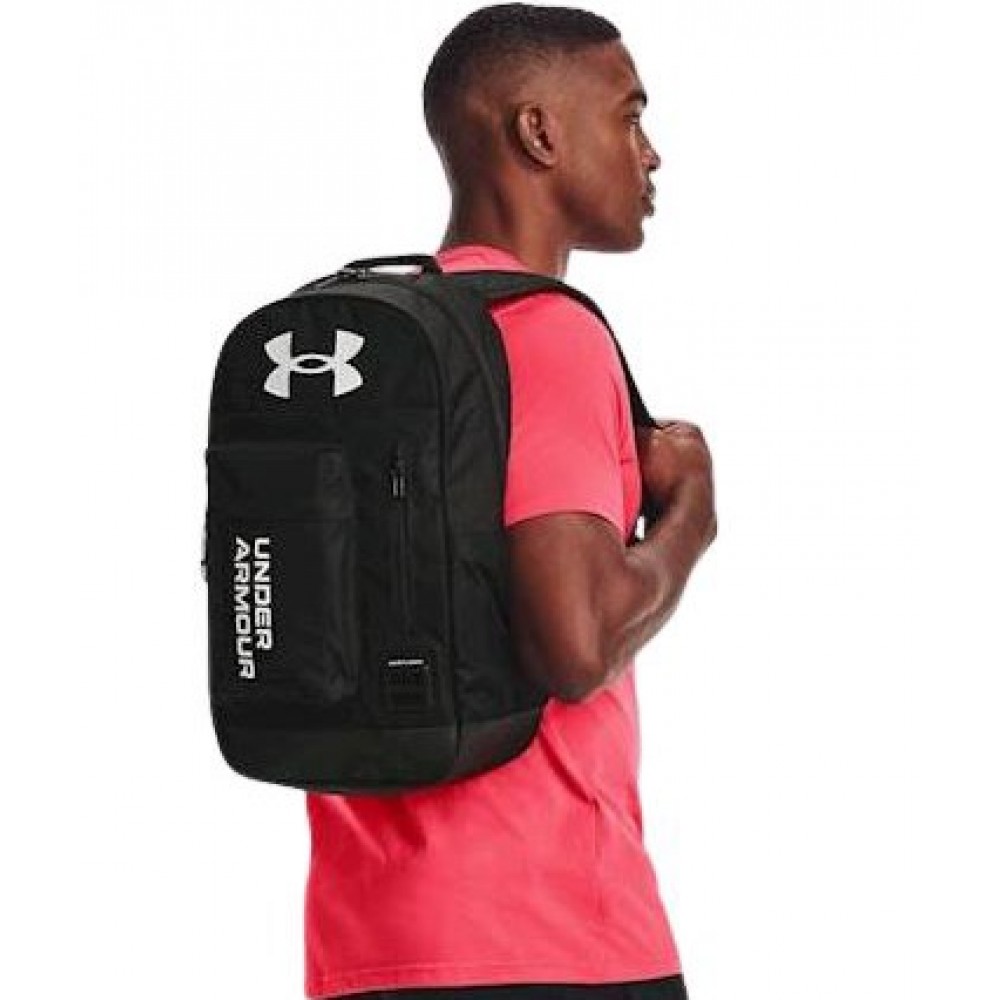 Рюкзак спортивный городской Under Armour Halftime Backpack 22 л черный (1362365-001)