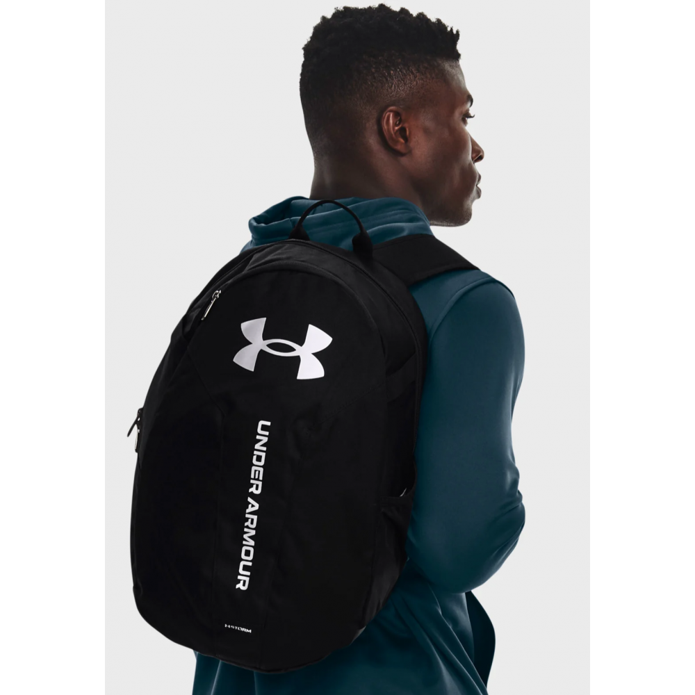 Рюкзак спортивный городской Under Armour Hustle Lite Backpack 24 л черный (1364180-002)