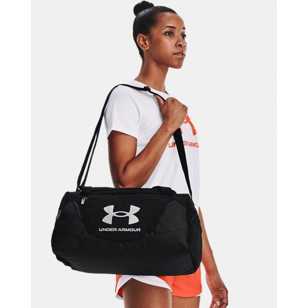 Сумка спортивная Under Armour Undeniable 5.0 XS Duffle Bag 23 л чёрная (1369221-001)