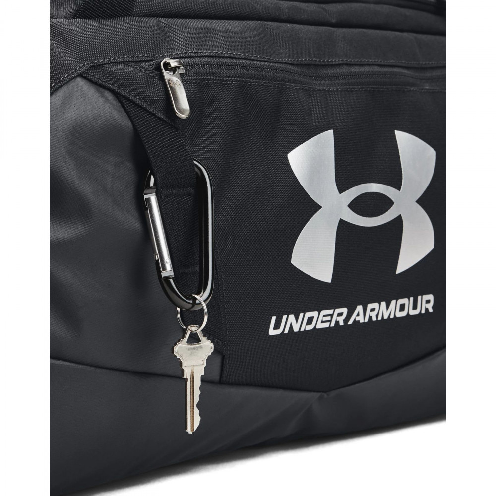 Сумка спортивная Under Armour Undeniable 5.0 Small Duffle Bag 40 л чёрная (1369222-001)