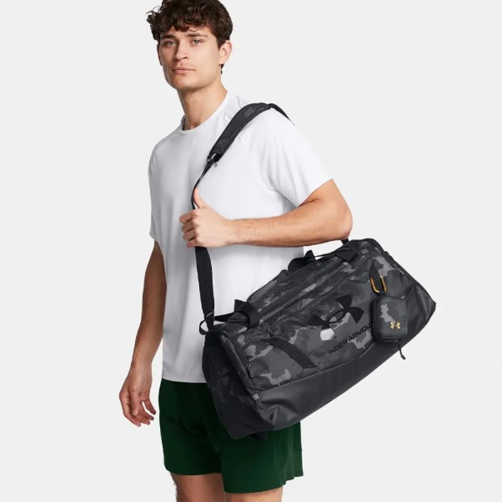 Сумка спортивная Under Armour Undeniable 5.0 Small Duffle Bag 40 л чёрная (1369222-007)