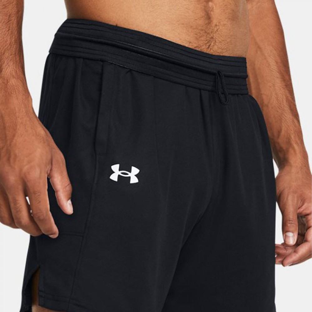 Баскетбольные шорты Under Armour Men's Baseline 7" Shorts черные оригинал (1383389-001)
