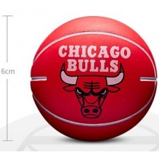 Мини-мяч баскетбольный для дриблинга Wilson NBA Dribbler Chicago Bulls 6 см (WTB1100PDQCHI)