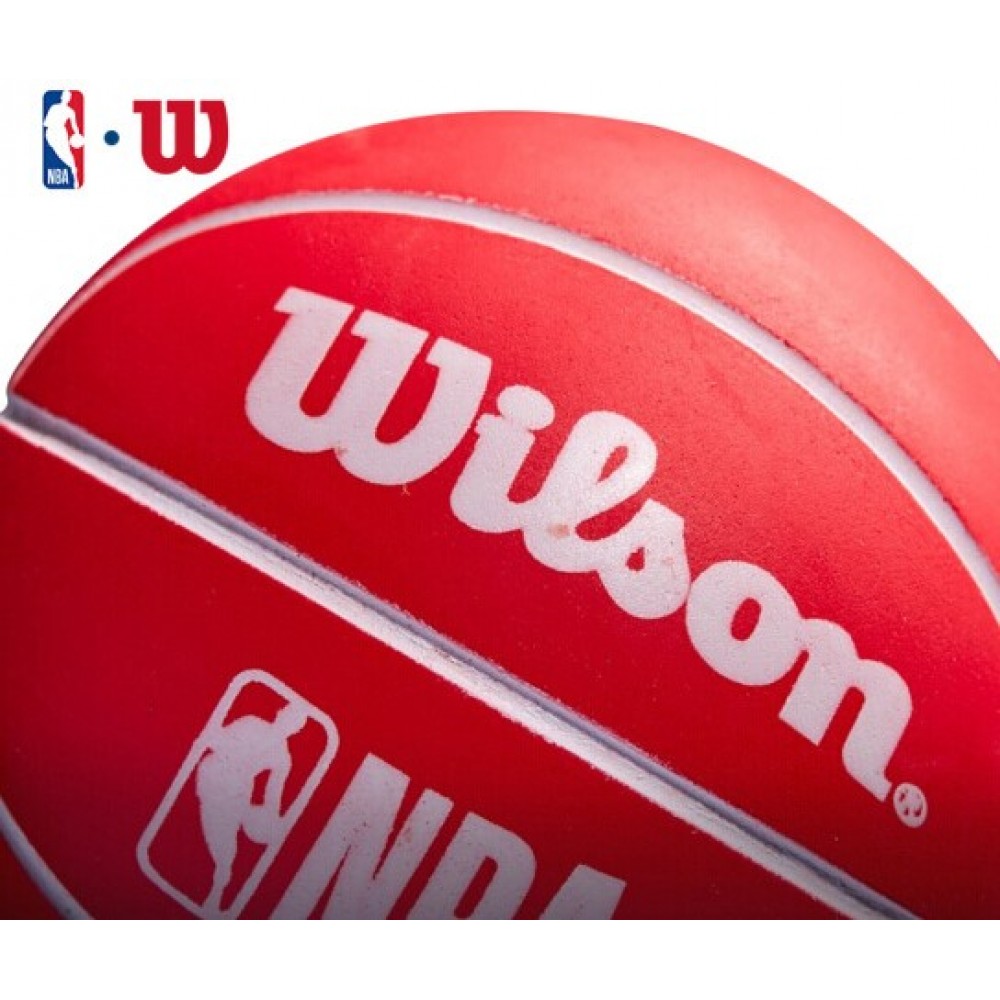 Мини-мяч баскетбольный для дриблинга Wilson NBA Dribbler Chicago Bulls 6 см (WTB1100PDQCHI)