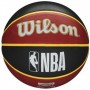 Мяч баскетбольный Wilson NBA Atlanta Hawks Outdoor размер 7 резиновый (WTB1300XBATL)