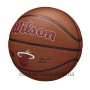 Мяч баскетбольный Wilson NBA Team Composite Miami Heat размер 7 композитная кожа (WTB3100XBMIA)