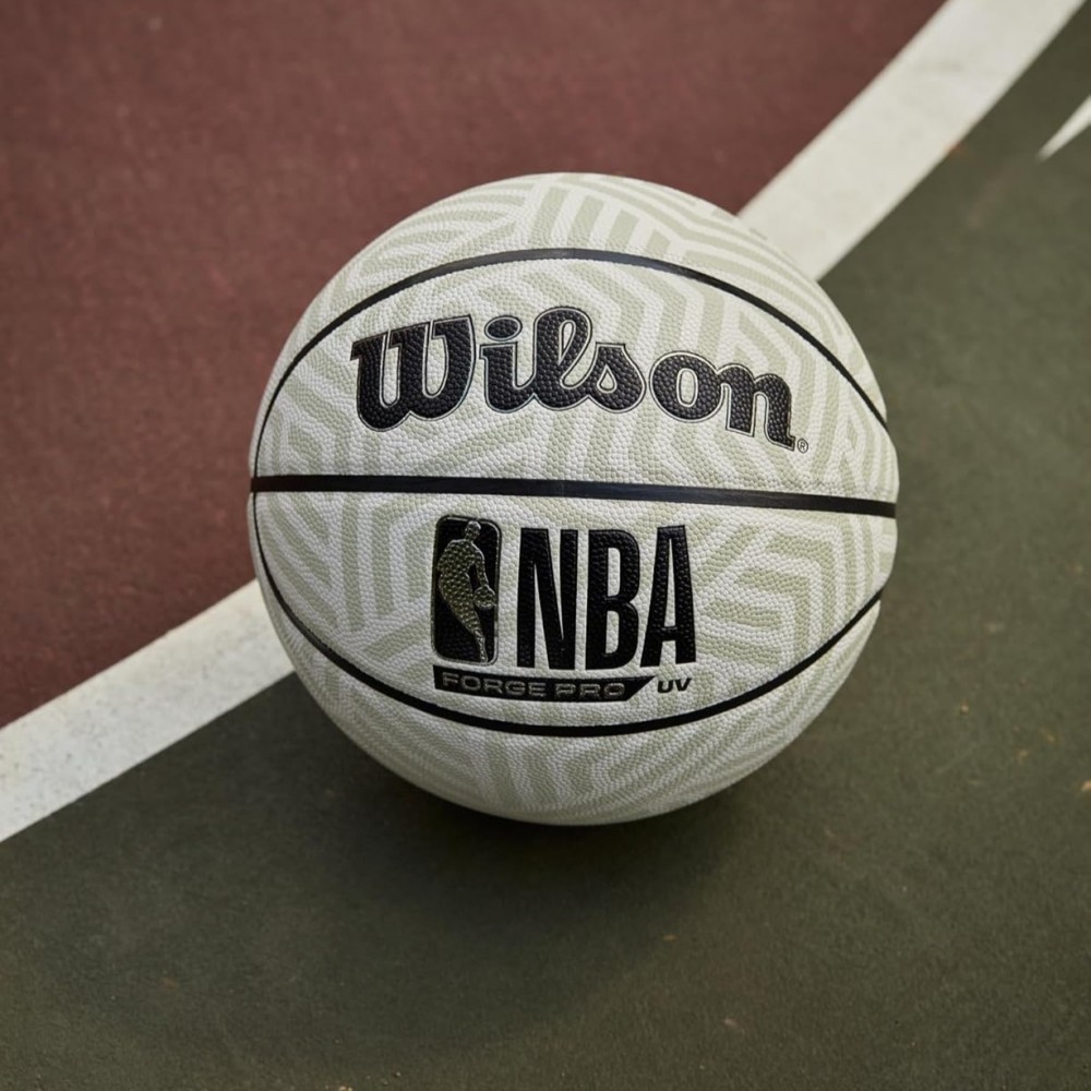 Мяч баскетбольный Wilson NBA Forge Pro UV Indoor-Outdoor Basketball размер 7 композитная кожа (WZ2016701XB7)
