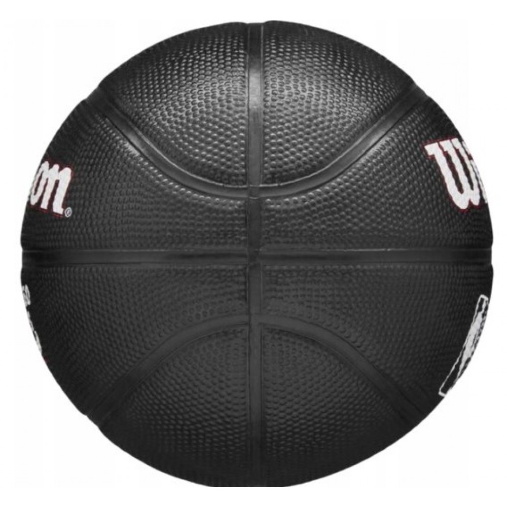 Мини-мяч баскетбольный Wilson Mini Chicago Bulls размер 3 (WZ4017602XB03)